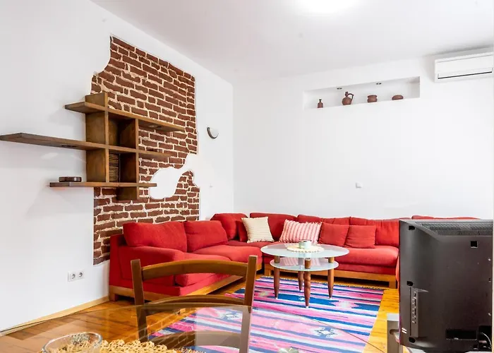 Sofia's Vintage Gem: Spacious 2bd Flat On Solunska * Sofia